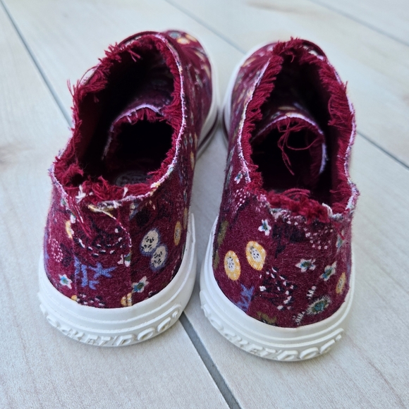 NWT Rocket Dog Bexley Slip On Sneakers Maroon Floral - Picture 6 of 11